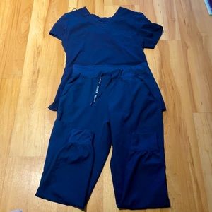 Medcouture scrub set